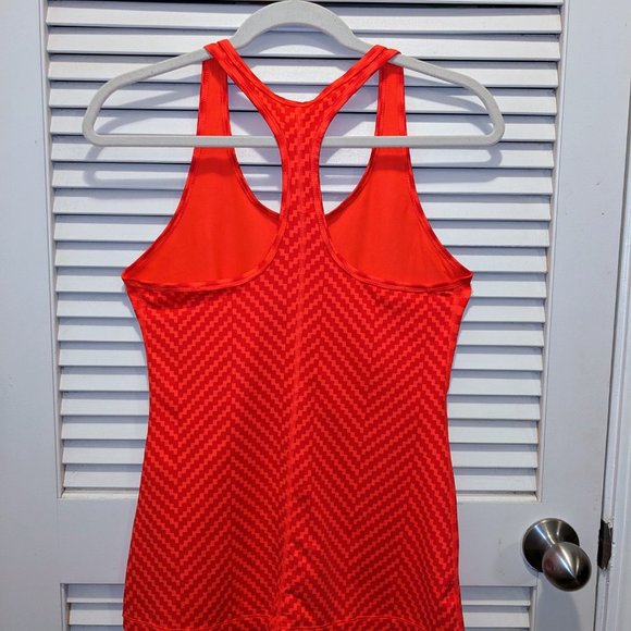 Nike 613623 Women's Dri Fit Ikat G87 Slim Fit Racerback Tank Top Crimson Medium - Picture 6 of 7